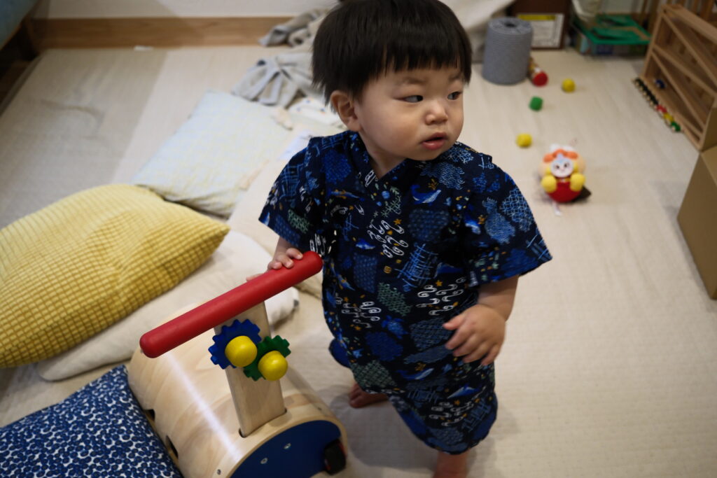 若干ブレが生じた室内での子供撮影の作例